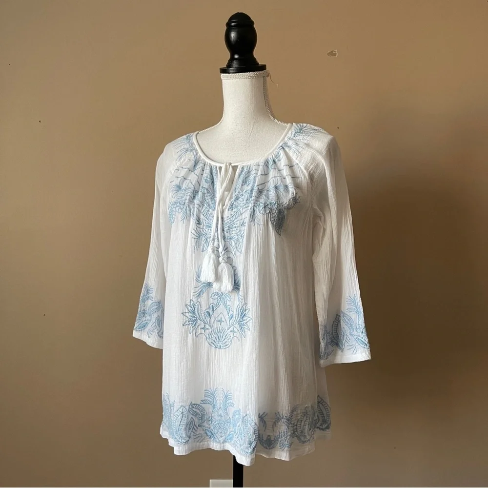TOMMY BAHAMA | White Embroidered Boho Tunic Top Sz S - Picture 2 of 6